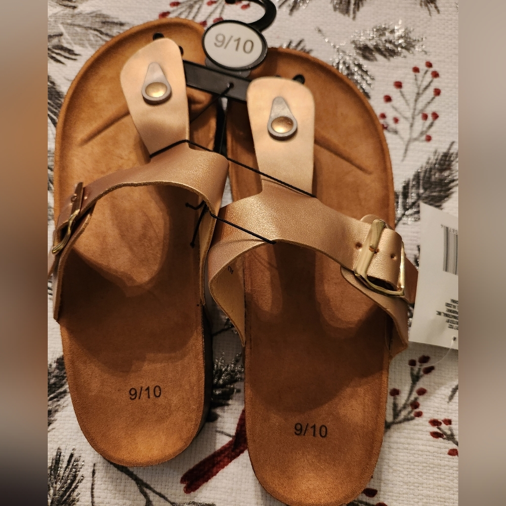 Rose Gold Size 9/10 ladies adjustable strap cork slippers